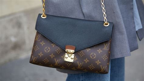 eerste louis vuitton tas|tas louis vuitton asli.